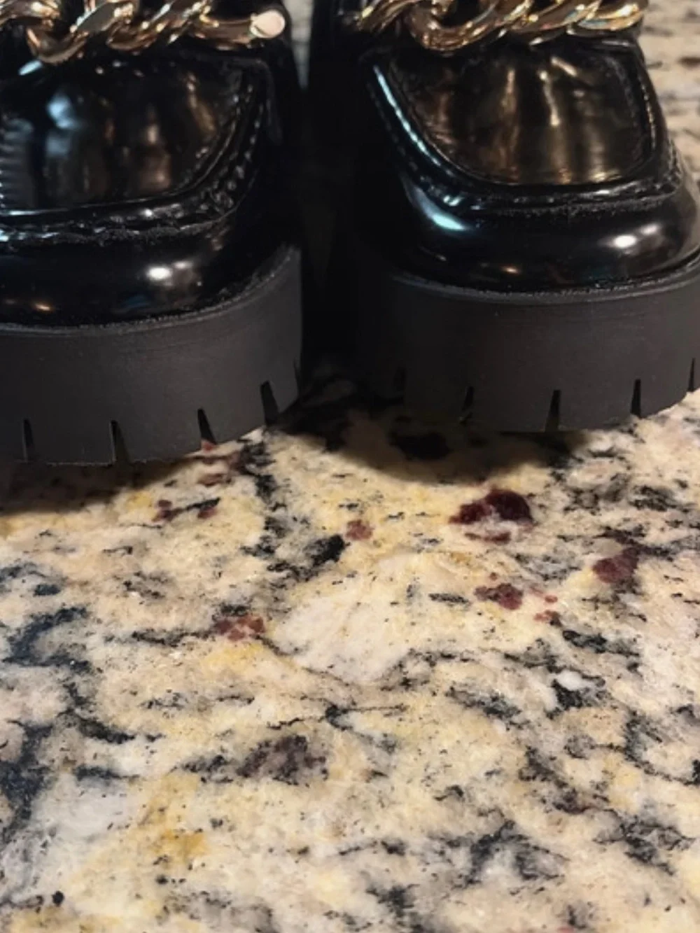 GUESS♦️PLATFORM LOAFER